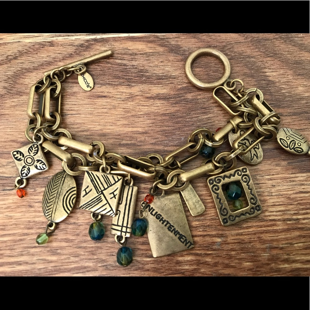 Lovely Chico’s Charm Bracelet - Picture 4 of 9